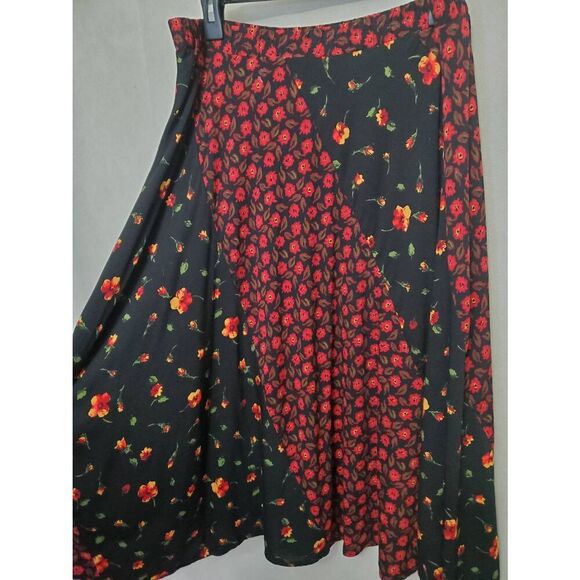 Vintage Maven Made in USA Dark Floral Romantic Knee Length Flowy Midi Skirt - Picture 2 of 7